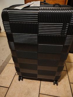 American Tourister Hard Shell Spinner Luggage