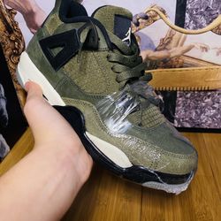 Jordan 4 Retro SE Craft Medium Olive