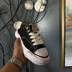 Maison Miharas Women 