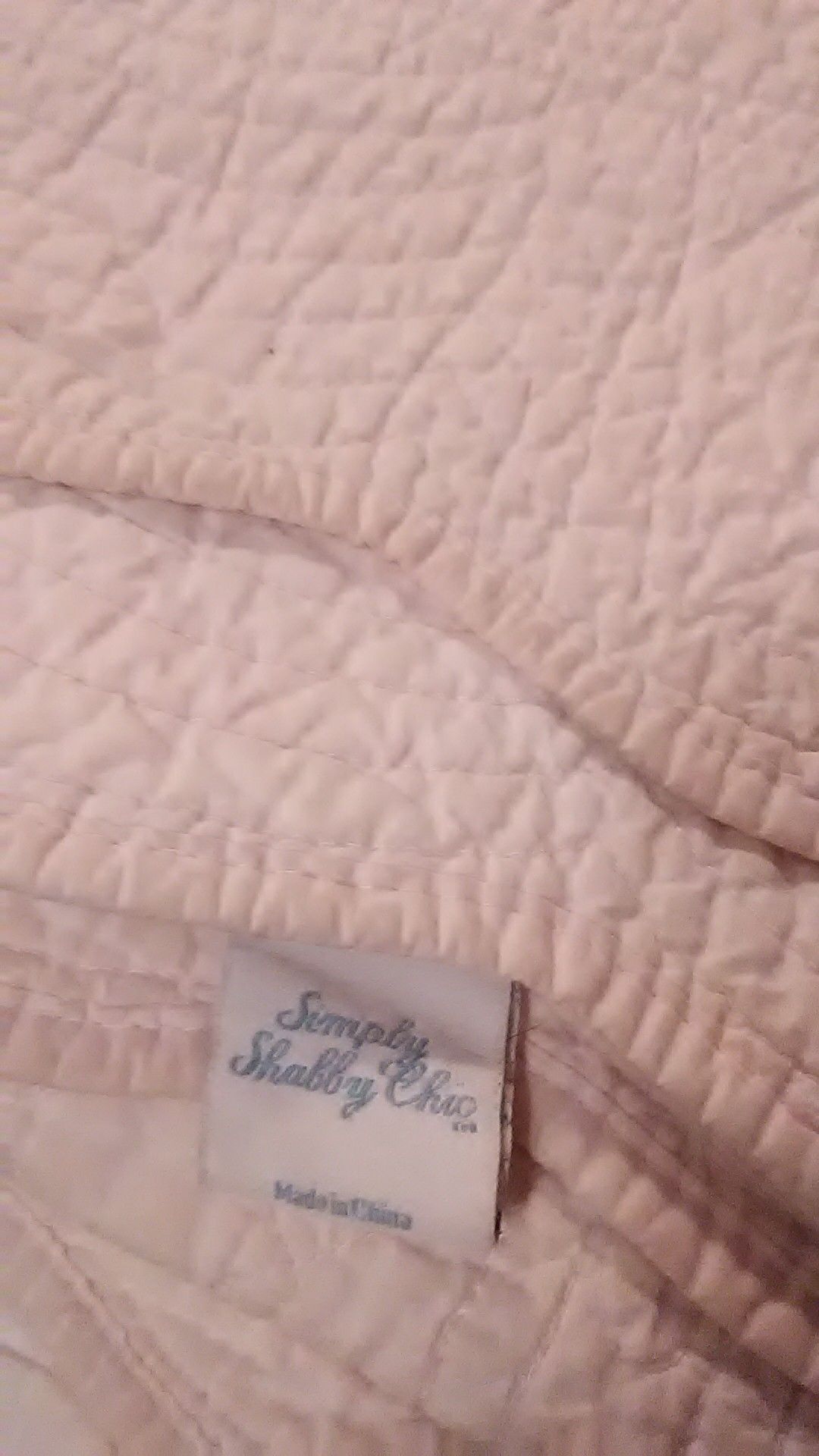 Shabby chic brand quilt