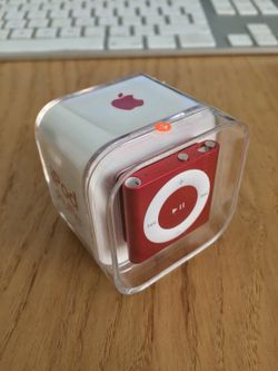 NEW APPLE IPOD SHUFFLE + USB CHARGER + WARRANTY
