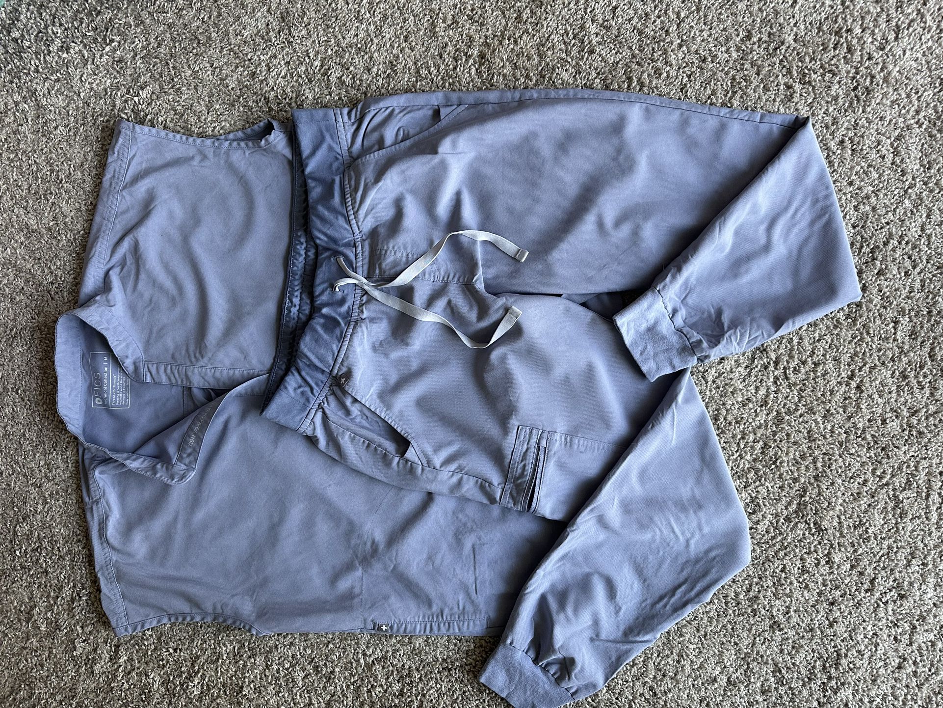 Figs Women’s Scrubs Size M Set