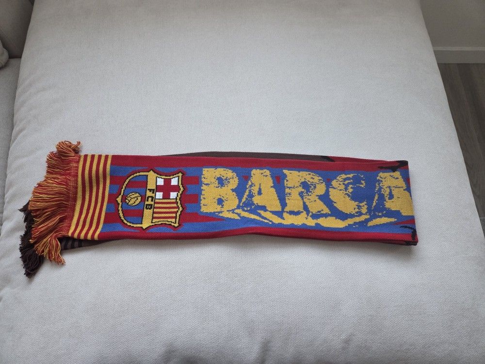 FC Barcelona x Travis Scott Football Scarf