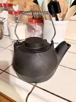 Cast iron kettle