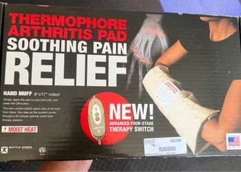 Thermaphore moist heat hand muff
