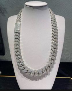 VVS1 moissanite Cuban link 925 silver chain