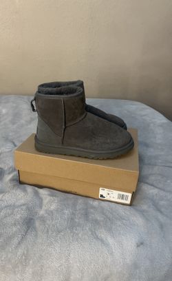 UGGS CLASSIC MINI