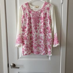 Woman Embroidery Patterned Blouse