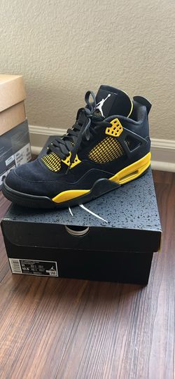 Jordan 4 Thunders