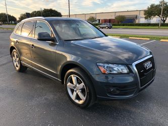 2010 AUDI Q5