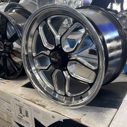 22X10.5 22X8.5 WELD  5X127 