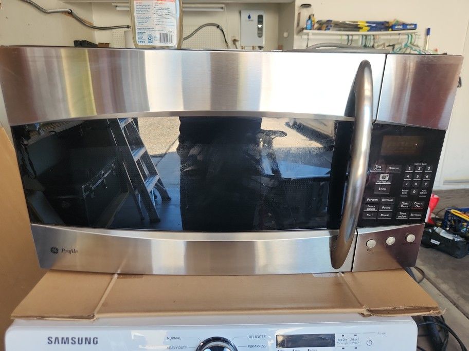 GE PROFILE BUILT IN MICROWAVE