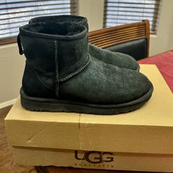 Uggs Classic Mini Boots