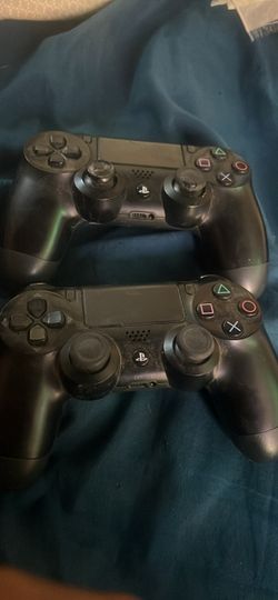2ps4 controllers