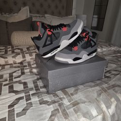 Jordan 4 INFRARED 