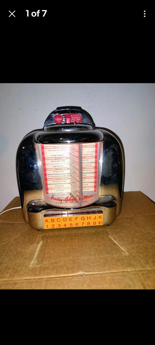 Crosley CR-9 Radio Cassette AM/FM Diner Jukebox Limited Edition Vintage Works