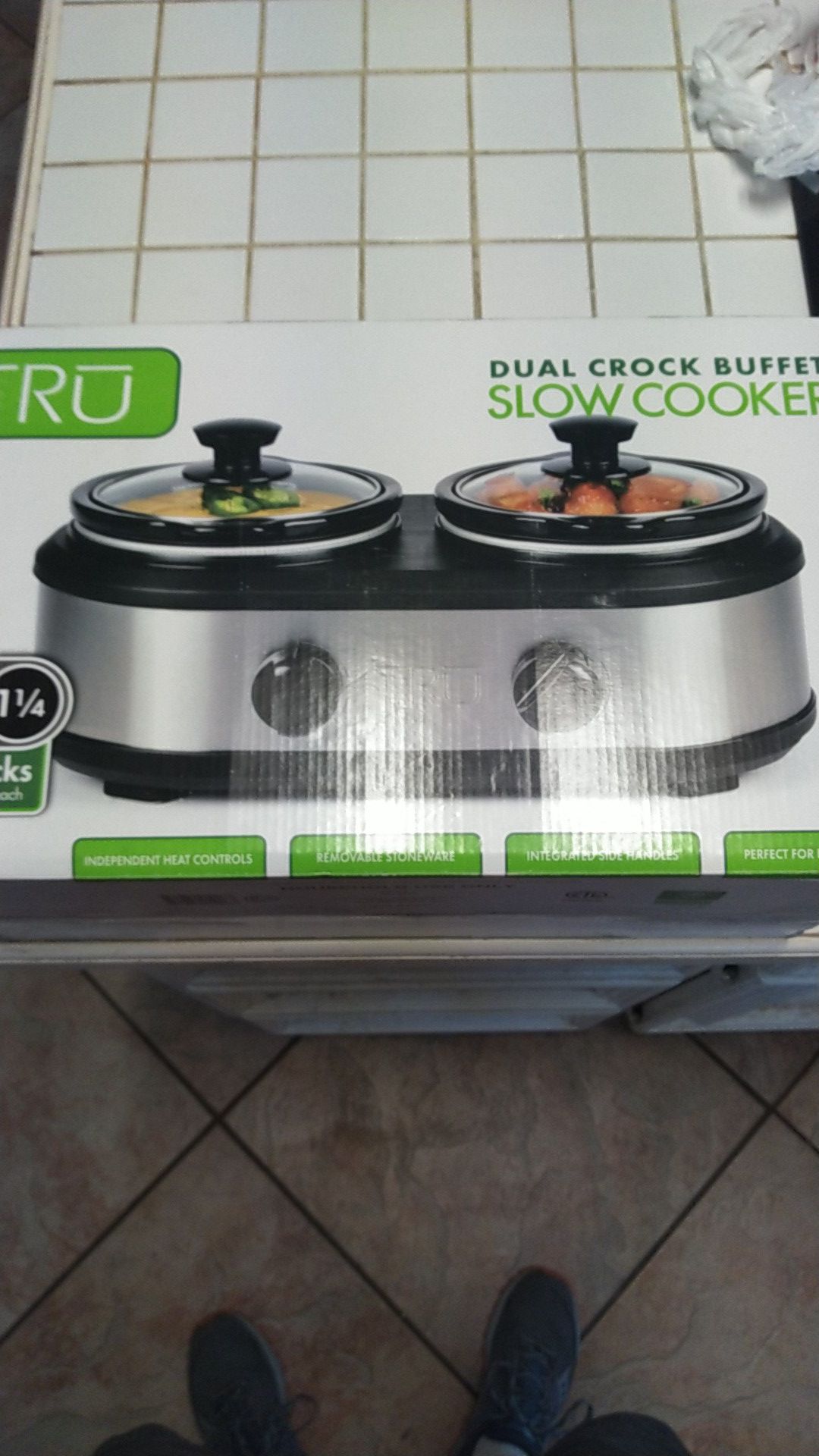New dual crock pot slow cooker