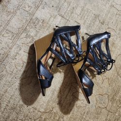 New Chelsea Zoe Black Shoes  Size 9