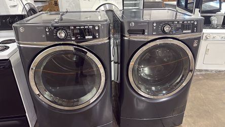 GE washer and gas dryer