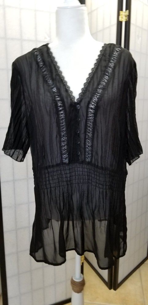 Sheer Black Top Sz 18