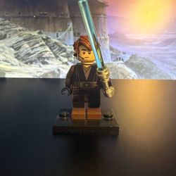 Anakin Skywalker Lego Minifigure