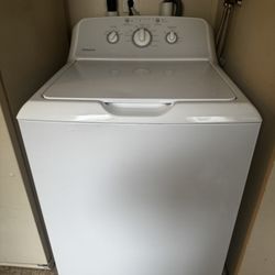 Top-Load Washer – 4 Years Old, Very Good Condition
