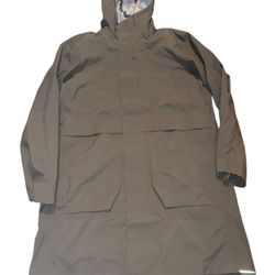 Lululemon Mens M Green Rain Jacket 