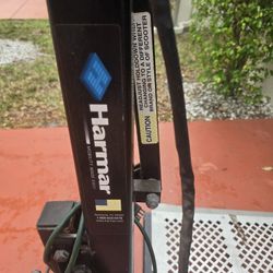 golden 3 wheel battery Scooter and harmon lift