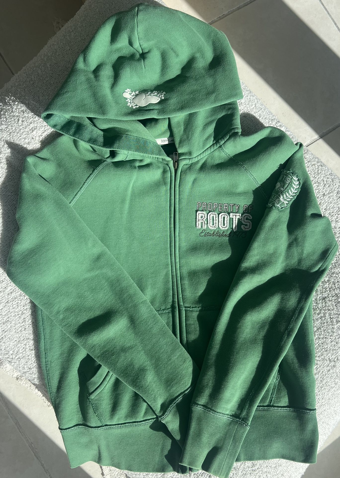 Roots Canada Hoodie – Women’s M – Green