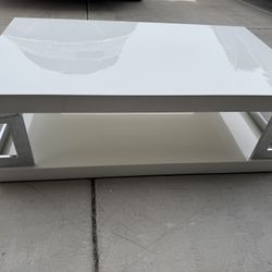Modern White High Gloss Coffee Table 