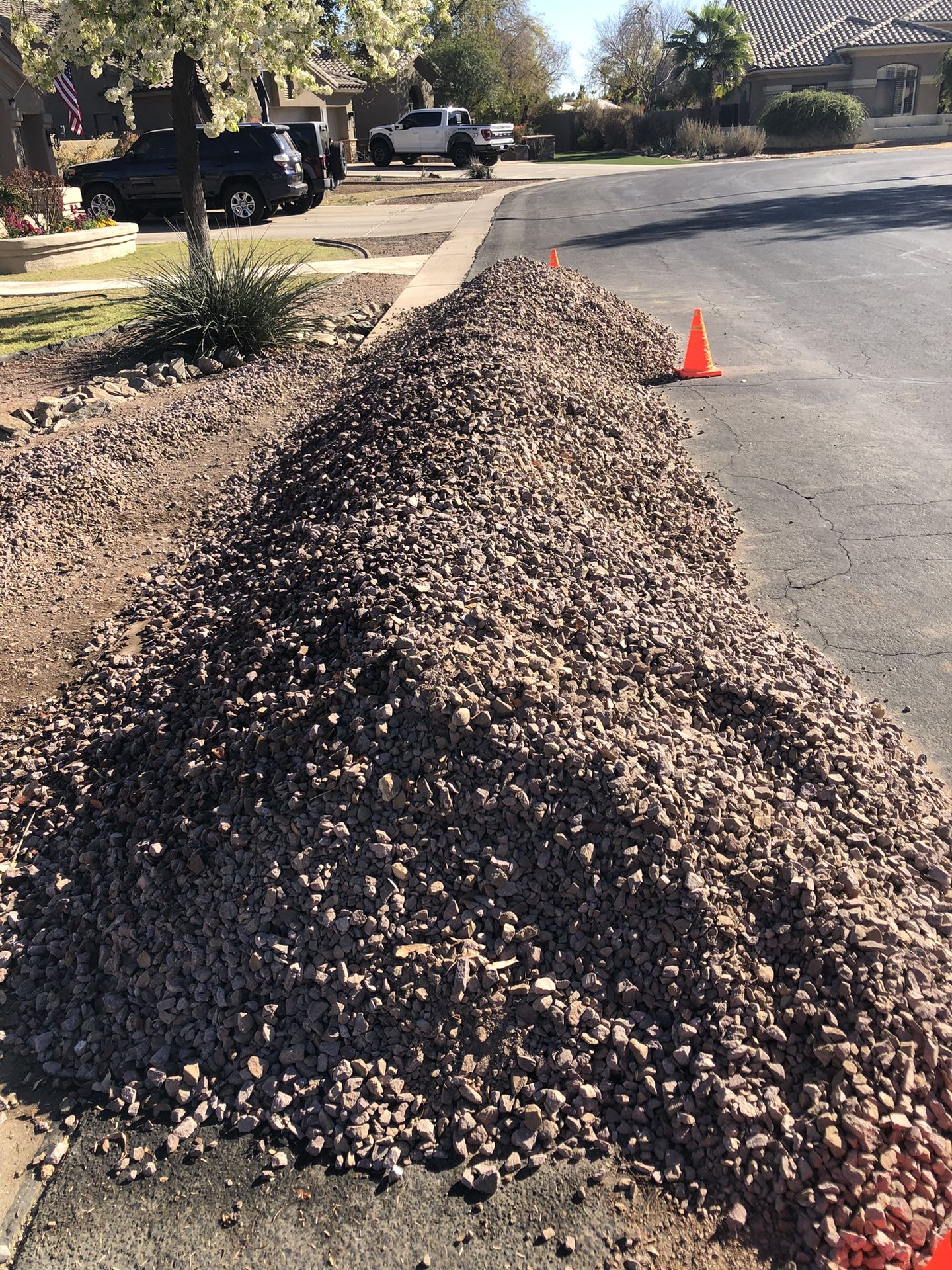 Free Landscape Rock - Desert Mauve for Sale in Tempe, AZ - OfferUp