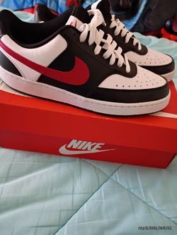 W Nike court vision