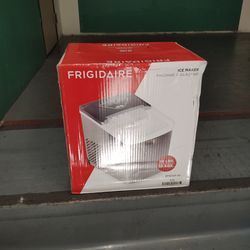 26 lbs Frigidaire ice maker