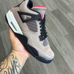 Jordan 4 Taupe Haze 