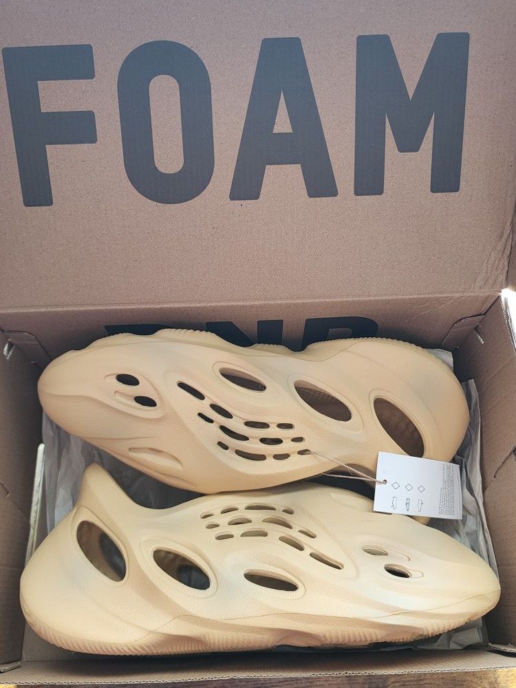 Yeezy Foamrunner Desert Sand