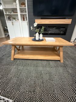 Magnolia Joiners Coffee and Side Table
