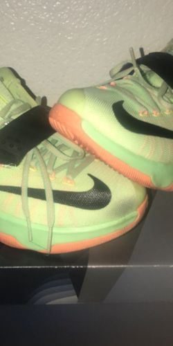 KD EASTER 7S LIMITED EDITION SIZE 10