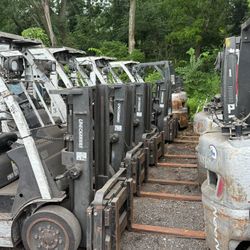 Forklift 