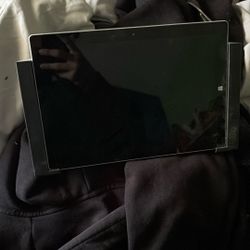 Windows tablet with dock