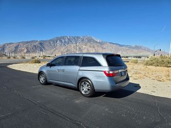 2012 Honda Odyssey, runs and drives great, no issues or lights. New tires ,Cold A/C.