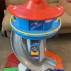 Paw Patrol - My Size Lookout Tower with Exclusive Vehicle, Rotating  Periscope and Lights and Sounds