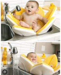 Blooming flower baby bath mat (NEW)