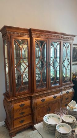 DINNING ROOM CHINA CABINET