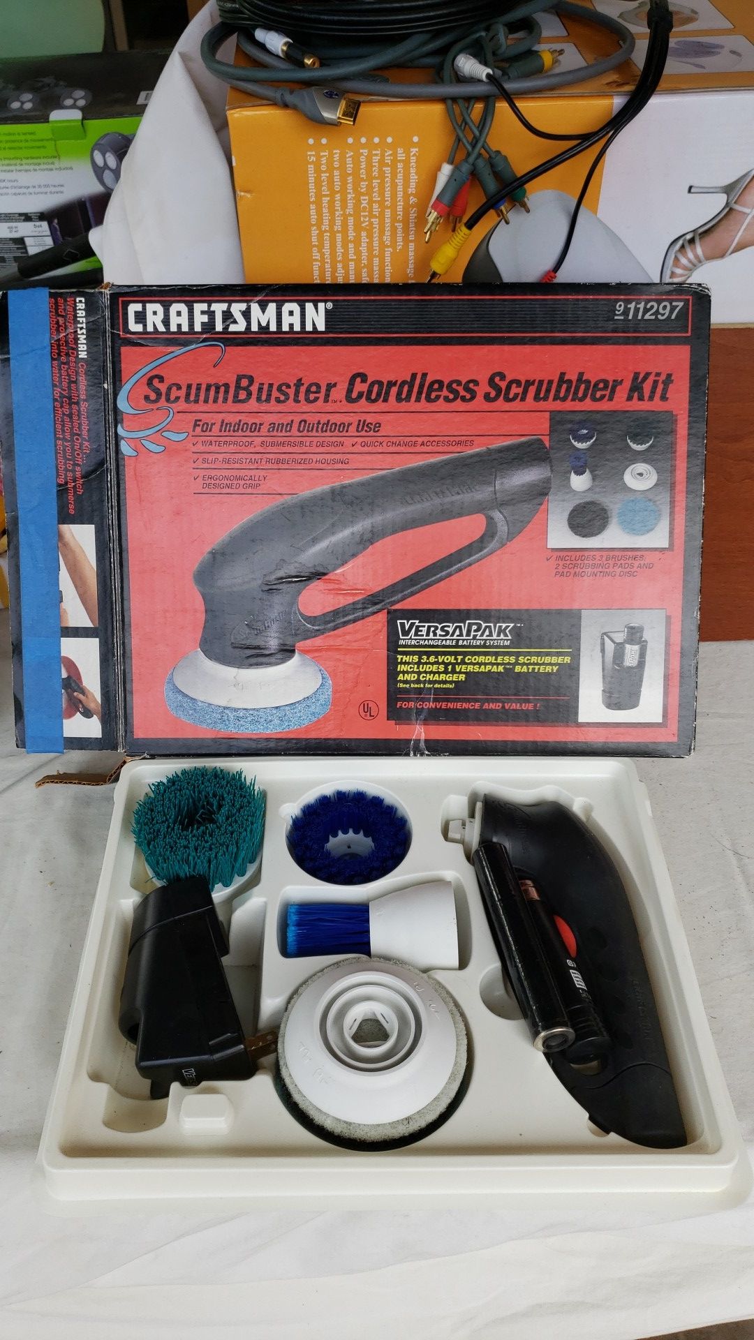 Craftsman cordless Scrubber Kit Scumbuster