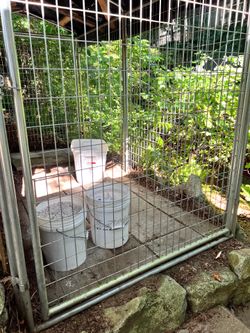 Dog kennel — outdoor galvanized with cover