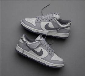 Nike Dunk Low Preschool Summit White/ Light Carbon Sneakers Boy Size 1.5Y Model FB(contact info removed)