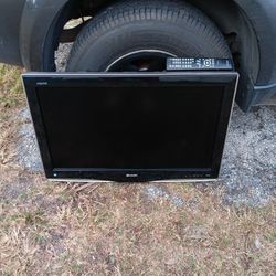 36" Sharp Aquos Lcd Tv With Remote 