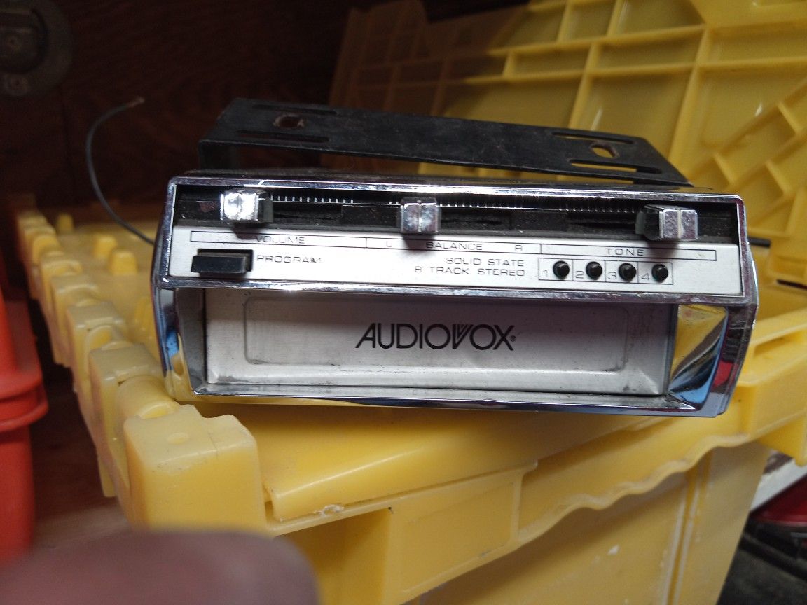 8-track Player And 15 8 Tracks Price
