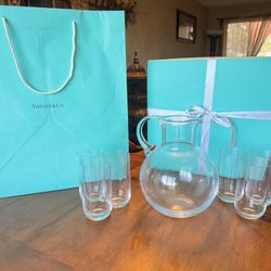 Tiffany & Co Refresher Set