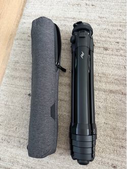 Peak Design travel tripod (Aluminum)